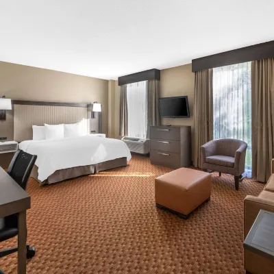 Best Western Plus Kendall Hotel  Suites Hoteles cerca de Wings Over Miami Air Museum