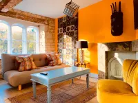 Old Fleece Apartments Hotels in Woodchester