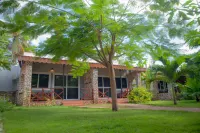 Kijiji Beach Resort Hôtels à : Temeke