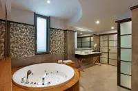 Limak Skopje Luxury Hotel - Romantic