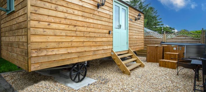 Rosemary - 1 Bedroom Shepherd's Hut - Amroth Hoteles en Amroth