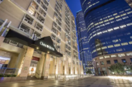 โรงแรมออมนิ ลอสแอนเจลีส ที่แคลิฟอร์เนียพลาซ่า