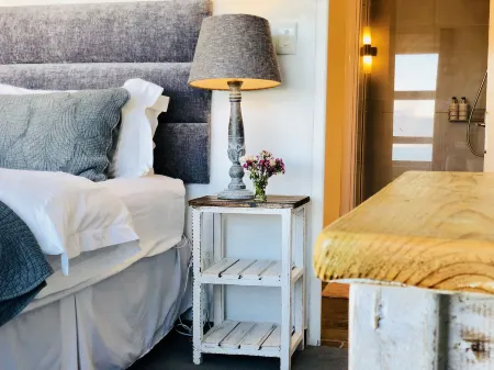 5 Options Guest House