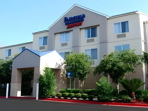 City Express By Marriott Lafayette - ที่มีสระว่ายน้ำ