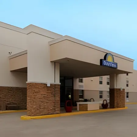 Days Inn by Wyndham Gillette