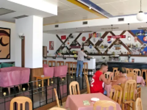 Hotel Luar โรงแรมในปอร์ติเมา