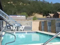 Lake Point Lodge