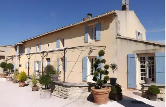 馬斯丹薩凡住宿加早餐旅館