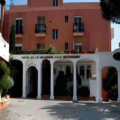 Hôtel La Calanque Hotel Exterior