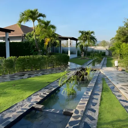 Siri Thai Lodges
