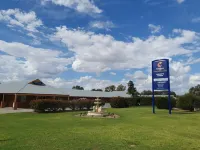 Comfort Inn Bishops Lodge Hotel di Hay