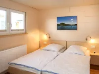 Erzeberg Hotels in Bad Emstal