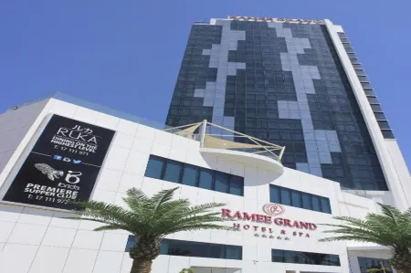 Ramee Grand Hotel and Spa Отели в г. Seef