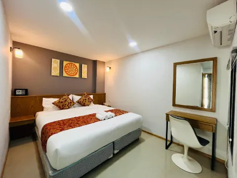 ห้องซูพีเรียร์ เตียงใหญ่ 1 เตียง