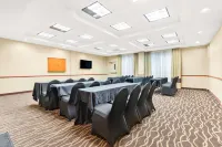 Comfort Suites Tampa Airport North Hotel di Citrus Park