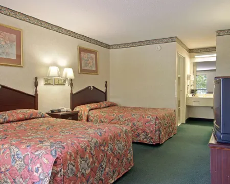 Days Inn & Suites by Wyndham Fort Valley Hotels in Peach County