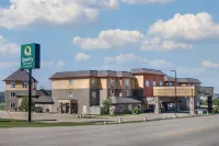Quality Inn & Suites Hotels in Ponoka County