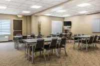 Comfort Suites Hotels in Springfield