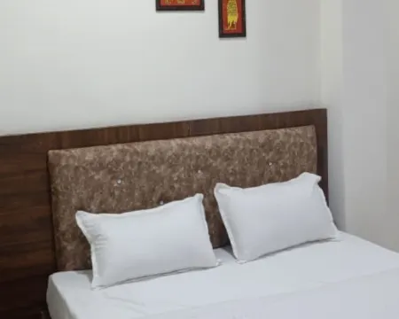 Hotel Royal Sagar , Sagar Hotels in Sagar