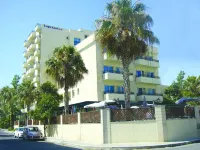 Kapetanios Limassol Hotel فنادق في Mesa Geitonia