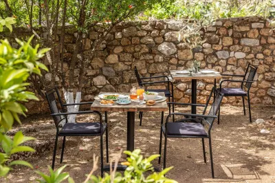 Korona Boutique Hotel Hotels in Neo Itilo