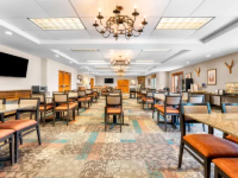 巖石山木屋貝斯特韋斯特酒店 懷特菲什酒店