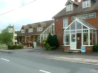 Woodfalls Inn