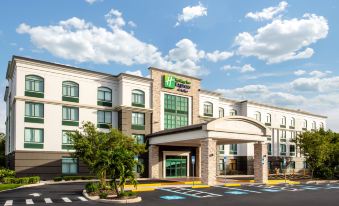 Holiday Inn Express & Suites BRADENTON EAST-LAKEWOOD RANCH by IHG