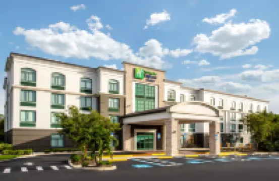 Holiday Inn Express & Suites BRADENTON EAST-LAKEWOOD RANCH by IHG