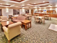 Holiday Inn Express & Suites Omaha West Hotels in Chicago