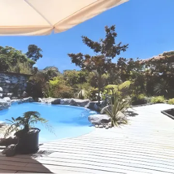 Wai Ora Lakeside Spa Resort Hotels near Rotorua Airport