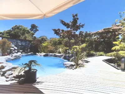 Wai Ora Lakeside Spa Resort Hotels in Holdens Bay
