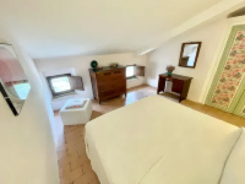 Umbrian Paradise Contains 5 Bedrooms with Private Pool and Stunning Views