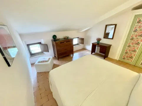 Adam House, Exclusive Pool, Outstanding Views, Vast Garden, Aircon, Sleeps 8