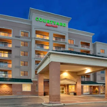 Courtyard Toronto Vaughan Hotels near Aviva Centre