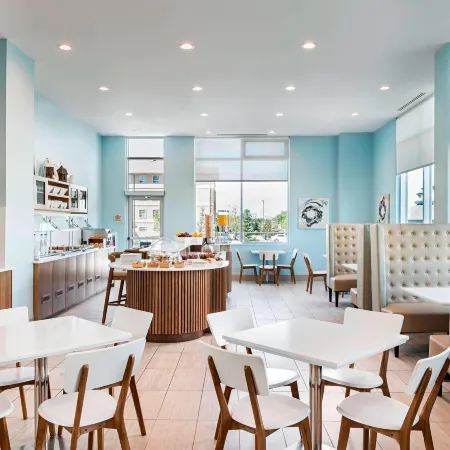 Element Calgary Airport