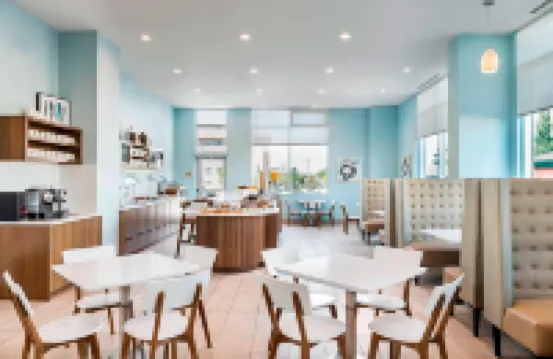 卡爾加里國際機場源宿飯店