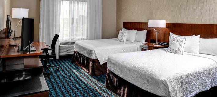 Fairfield Inn & Suites Lansing at Eastwood Hotels in Ingham County