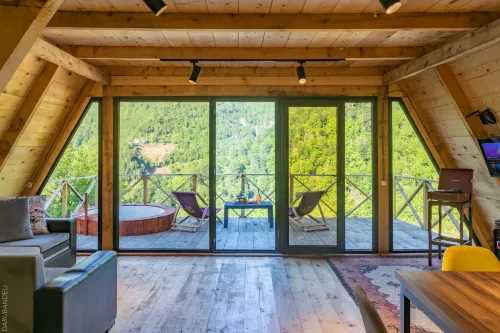 Check Inn Merisi - Homestays