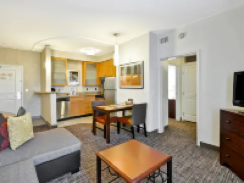 เรสซิเดนซ์อินน์ บายแมริออท กัลฟ์พอร์ต-สนามบินบิล็อกซี โรงแรมในกัลฟ์พอร์ต