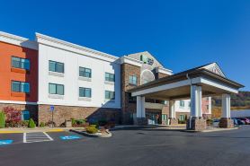 Holiday Inn Express & Suites WESTON by IHG