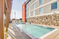 Home2 Suites by Hilton Foley - piscine