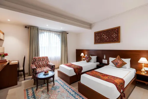 ذا رامفيلاس - آيه روف توب ليك فيو هوتل إن ودايبور