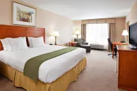 Holiday Inn Express & Suites Howell Hôtels à : Genoa Township