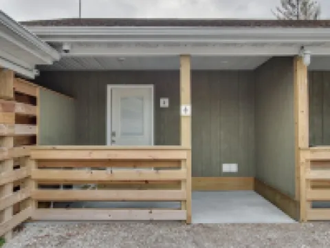 The 4th Overlook Seeps 4, In-between Crystal Mountain and Traverse City! WI-FI Hotels in Interlochen