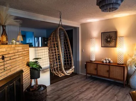 Pacific City Bungalow right on Nestucca River