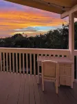 Beautiful conveniently located 2-bedroom ocean view home in Kailua-Kona.