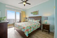 Aqua Penthouse 2br/2ba with Infinite Ocean Views