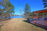 Indian Creek Villa-South Toledo Bend, TX Lakefront