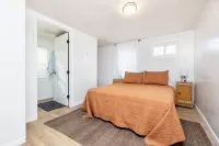 Cozy Cottages on Orchard Island- Pet Friendly !